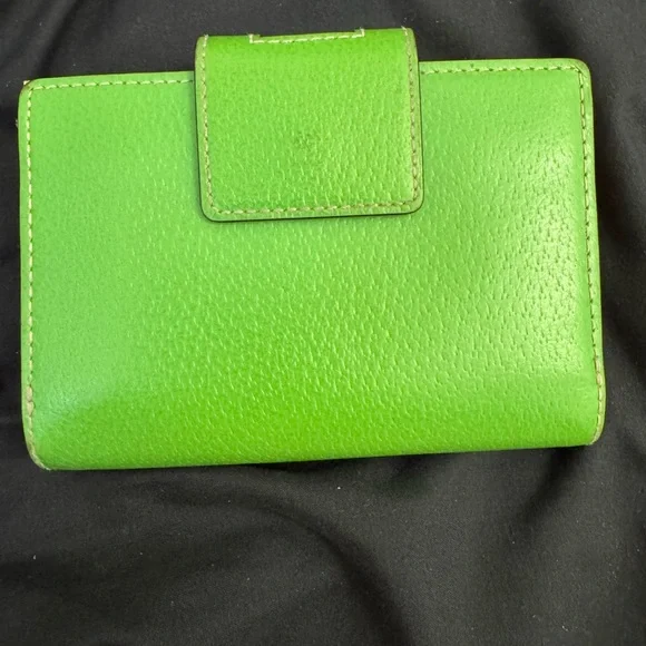 Kate Spade Bright Green Leather Wallet - Picture 2 of 10